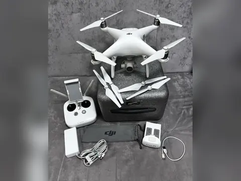 Квадрокоптер DJI phantom 4 — принято в «Легенде»