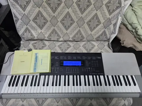 Синтезатор casio WK 220 — принято в «Легенде»