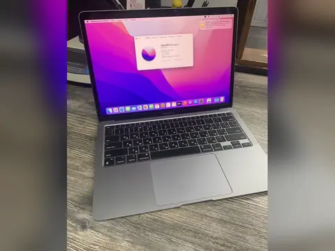 Apple macbook air 13 2020 m1 8gb 256 — принято в «Легенде»