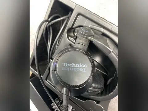 Dj-проводные наушники Tecnics EAH-DJ1200EK — кадр 2