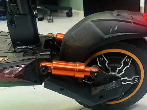 Электросамокат kugoo m4 pro max 1600w 18ah — кадр 4