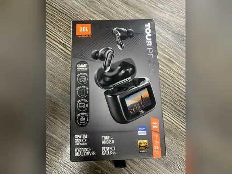 Наушники jbl tour pro 3 — принято в «Легенде»