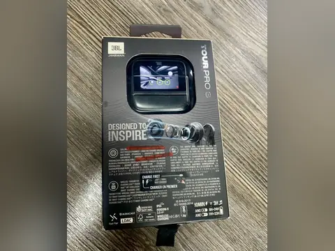 Наушники jbl tour pro 3 — кадр 2