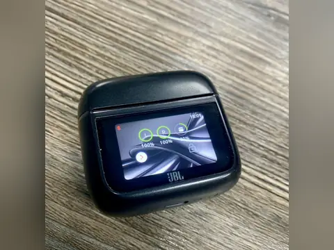 Наушники jbl tour pro 3 — кадр 4