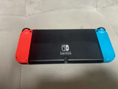 Nintendo switch oled 64gb — кадр 4