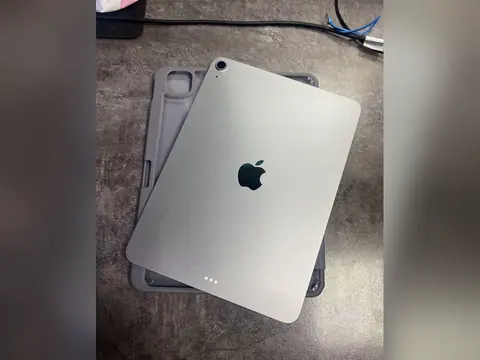 Планшет Aipad Air 11-inch M3 256gb — принято в «Легенде»