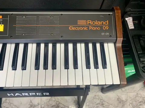 Electronic piano Roland ep-09 — кадр 4