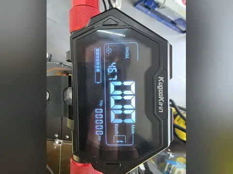 Электросамокат kugoo kirin m4 pro — кадр 3