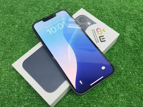 iPhone 13, 128 ГБ, 1 SIM — принято в «Легенде»