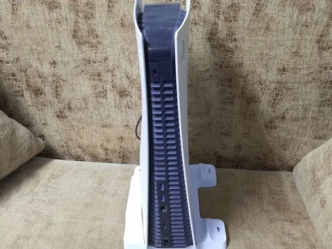 Игровая приставка Sony playstation 5 — кадр 2