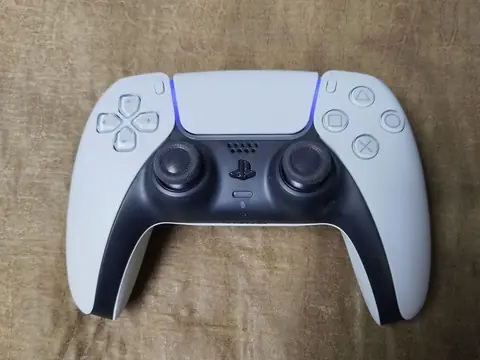 Игровая приставка Sony playstation 5 — кадр 3