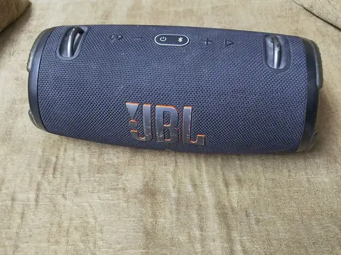 Портативная колонка jbl extreme 3 — принято в «Легенде»