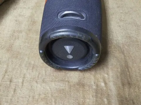 Портативная колонка jbl extreme 3 — кадр 3