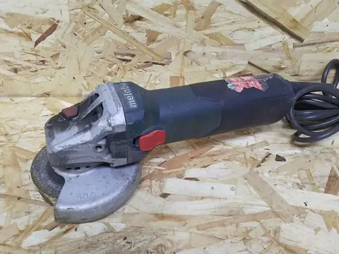 Болгарка Metabo WEV 10-125 — принято в «Легенде»