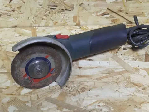 Болгарка Metabo WEV 10-125 — кадр 2