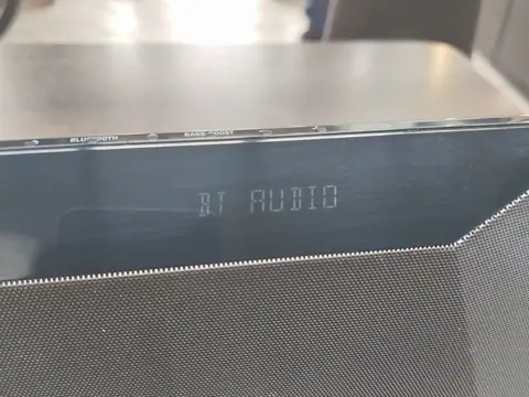 Минисистема Sony CMT-BT60 Bluetooth — кадр 3