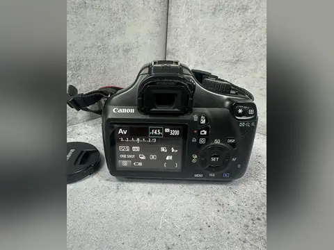 Фотоаппарат Canon 1100d — кадр 2